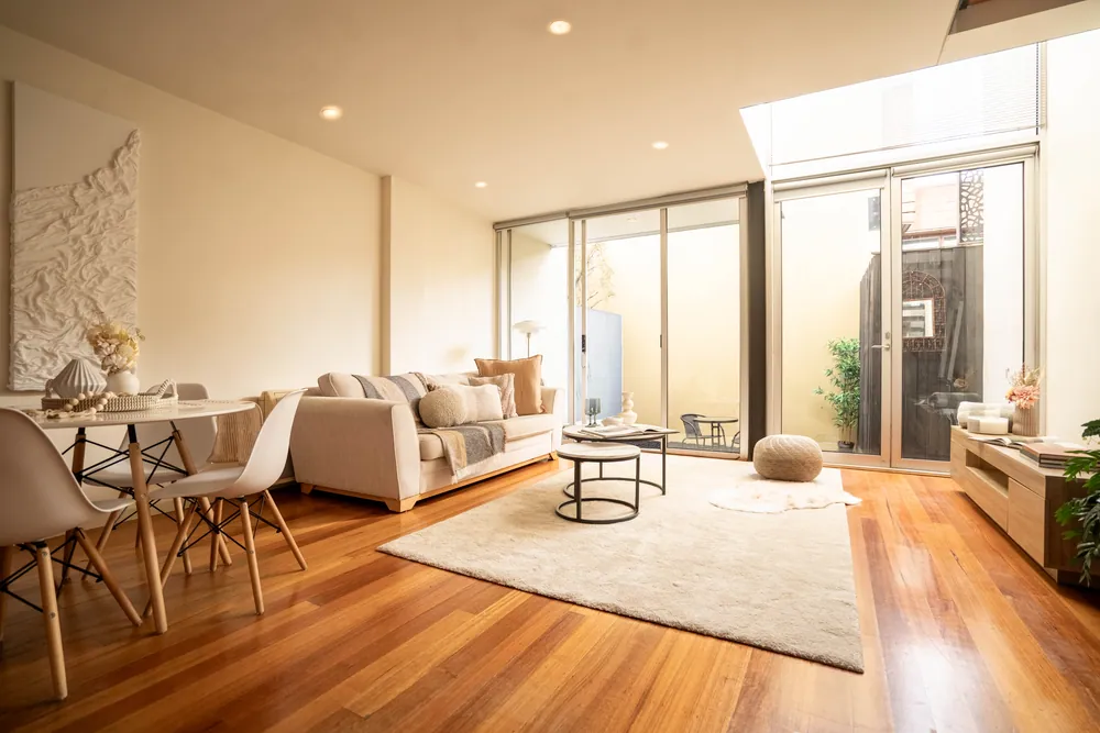 Furnished Hybrid rental home in Melbourne